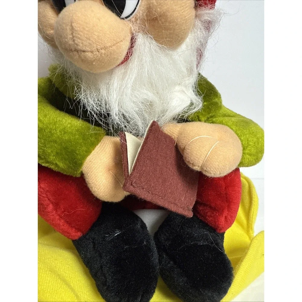 Dwarf Plush Reading Joda Toys red‎ hat sitting 12x9 In